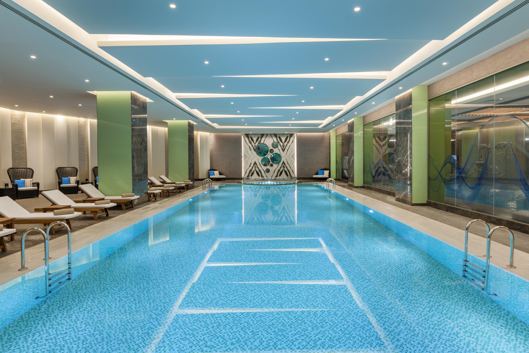 Hotel Elite World Grand Istanbul Kuecuekyali Zewnętrze zdjęcie The swimming pool at the hotel